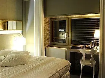 Logis Hotel Tante Yvonne & Son Restaurant Semi-Gastronomique - Lyon Nord 쿠엔시우 프랑스